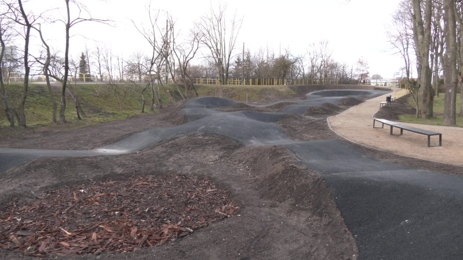 trwa-budowa-pumptracku-w-nowym-dworze-gdanskim.mp4